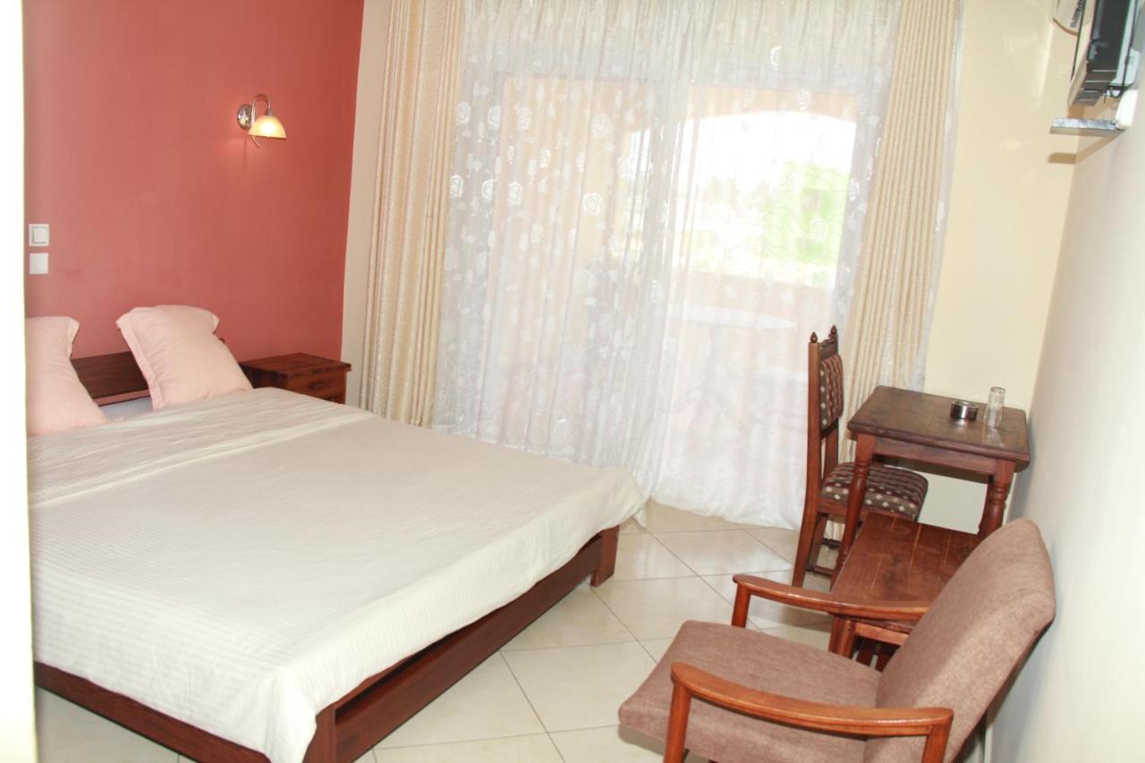Hotel Menabe Morondava Kültér fotó