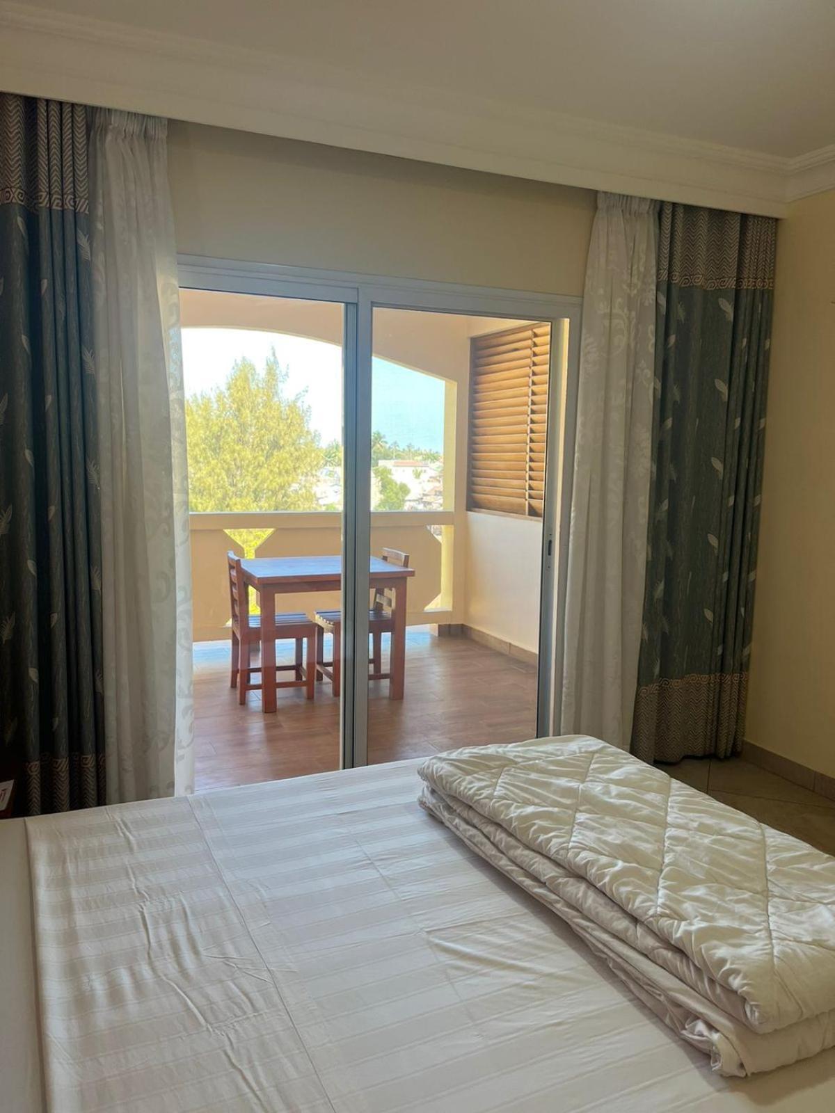 Hotel Menabe Morondava Kültér fotó