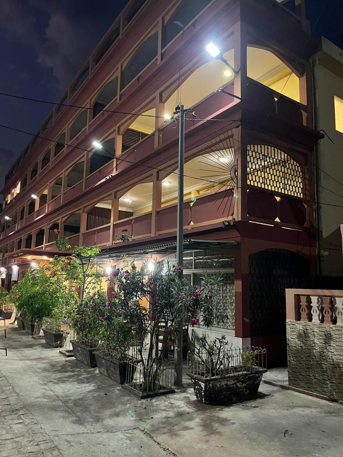 Hotel Menabe Morondava Kültér fotó