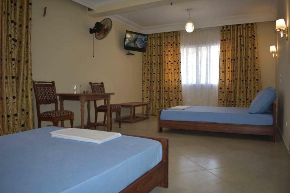 Hotel Menabe Morondava Kültér fotó