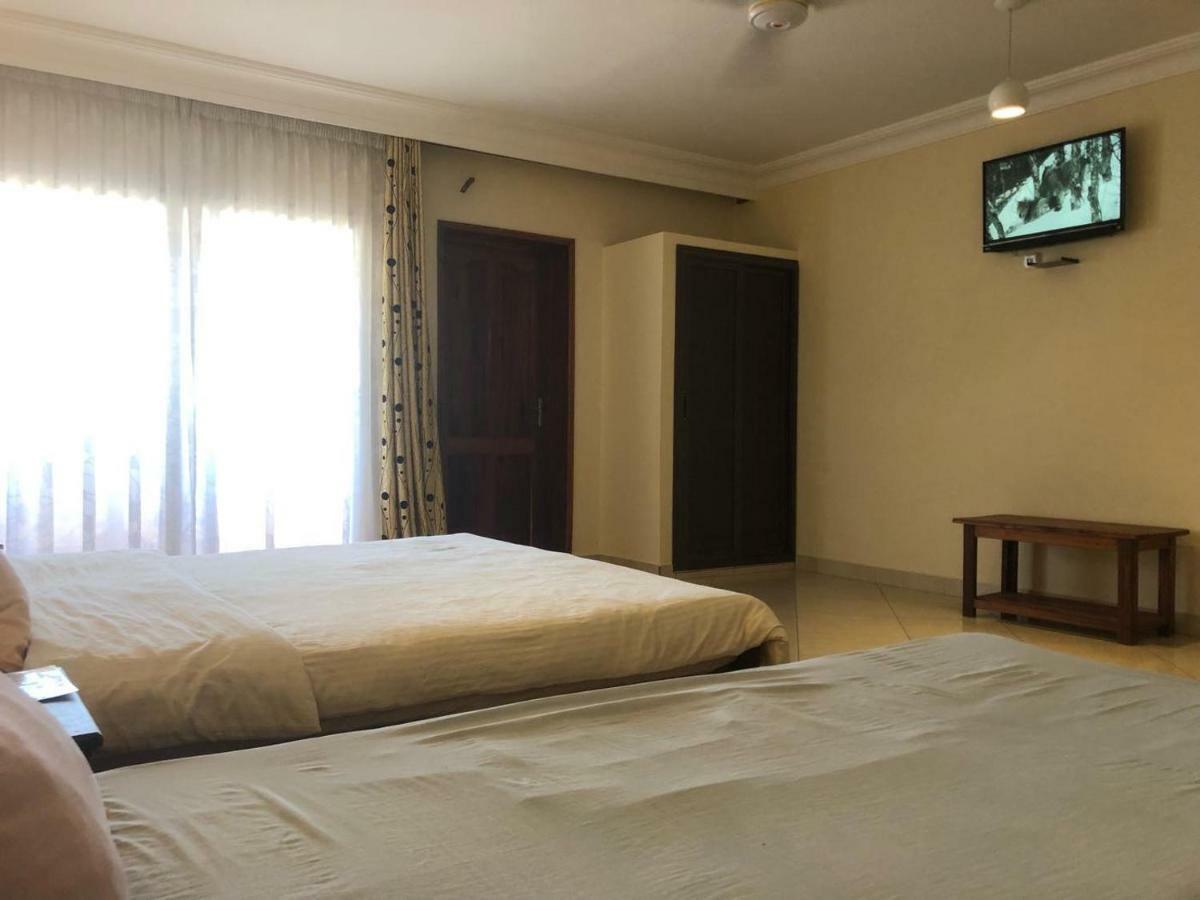Hotel Menabe Morondava Kültér fotó