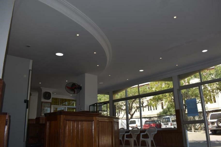 Hotel Menabe Morondava Kültér fotó