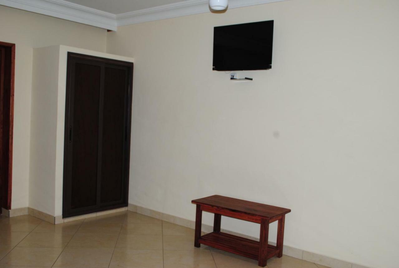 Hotel Menabe Morondava Kültér fotó